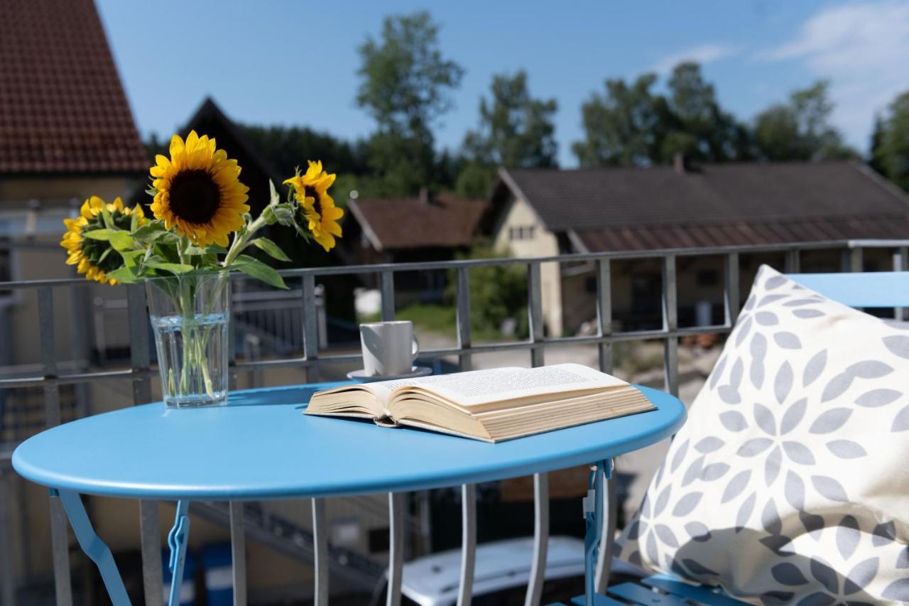 Bessa Homes 6 Personen 2 Schlafzimmer, 3 King Size, Betten, Balkon, Kueche Haag in Oberbayern 외부 사진