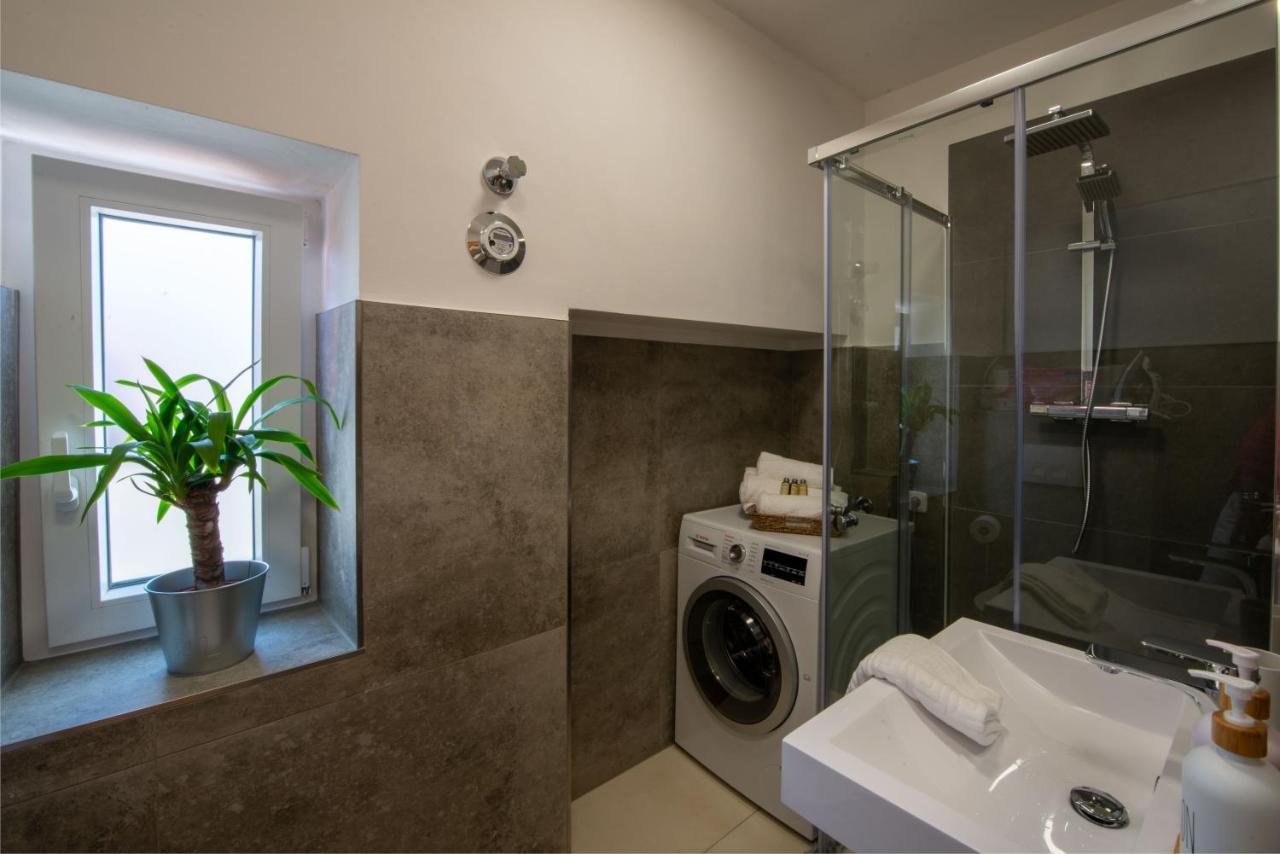 Bessa Homes 6 Personen 2 Schlafzimmer, 3 King Size, Betten, Balkon, Kueche Haag in Oberbayern 외부 사진